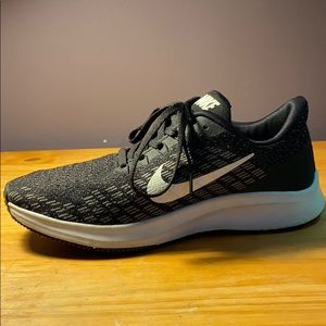 Excellent Condition Nike Size 7 Sneakers